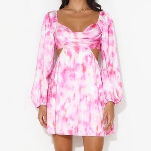 Highlight Love Me dress
Hello Molly
Worn once